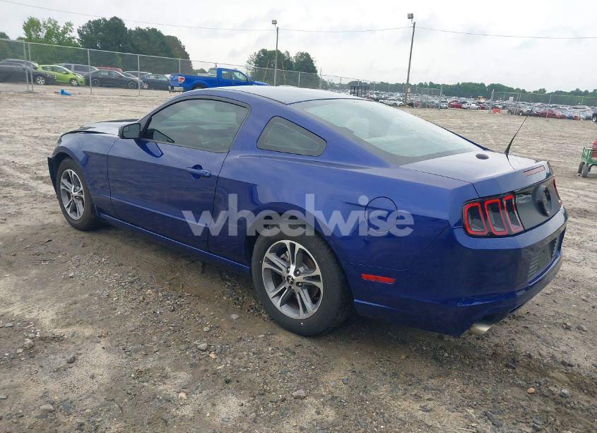 Photo 3 of 2014 Ford Mustang V6 PREMIUM (VIN 1ZVBP8AM4E5282543)