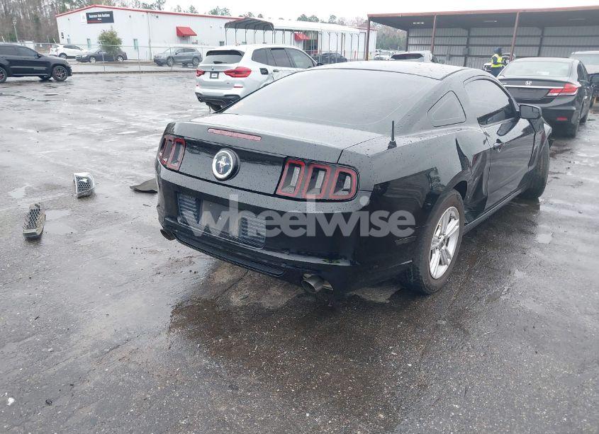 Photo 4 of 2014 Ford Mustang V6 (VIN 1ZVBP8AM4E5329005)