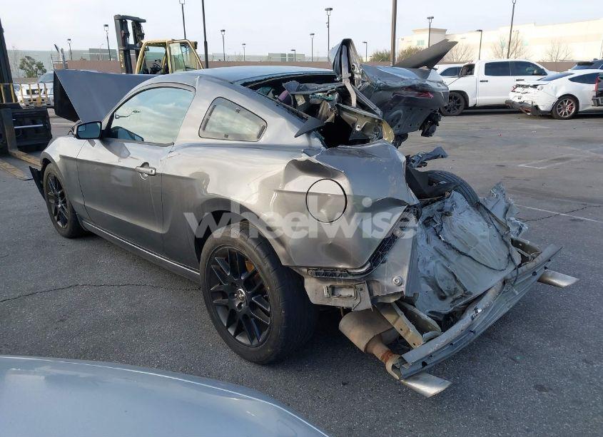 Photo 3 of 2014 Ford Mustang V6 (VIN 1ZVBP8AM4E5329375)