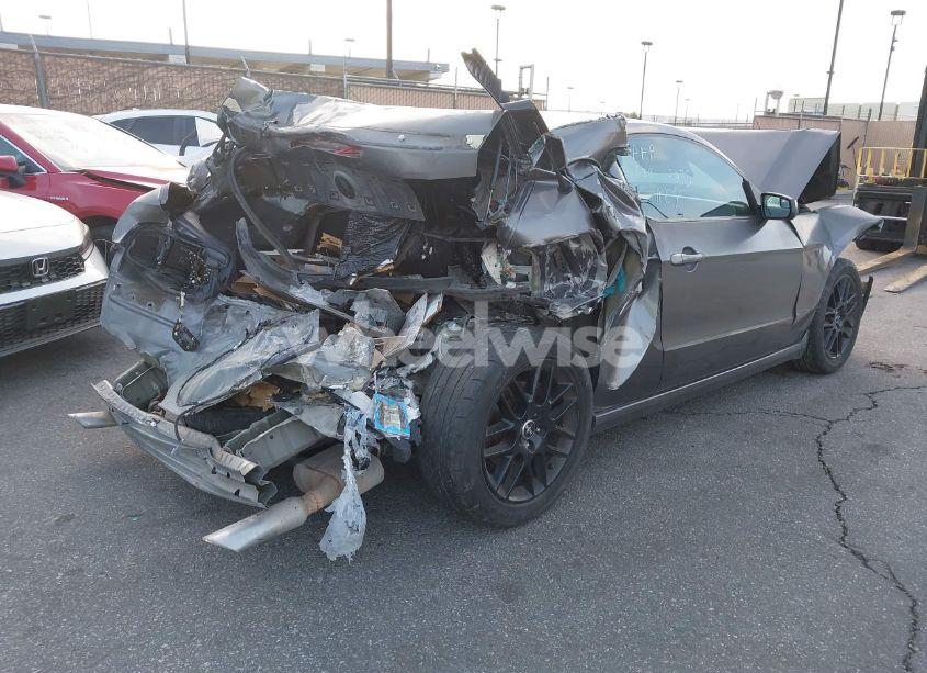 Photo 4 of 2014 Ford Mustang V6 (VIN 1ZVBP8AM4E5329375)