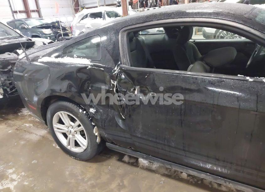 Photo 6 of 2011 Ford Mustang V6 (VIN 1ZVBP8AM5B5136311)