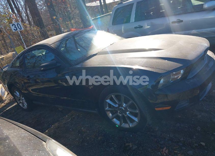 Photo 13 of 2011 Ford Mustang V6 PREMIUM (VIN 1ZVBP8AM5B5149026)