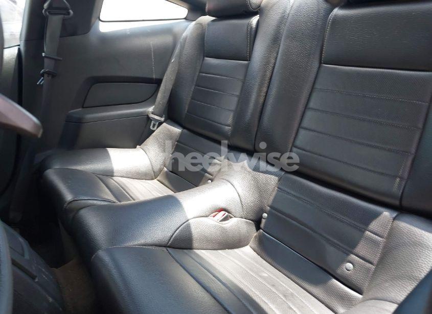 Photo 8 of 2011 Ford Mustang V6 PREMIUM (VIN 1ZVBP8AM5B5149026)