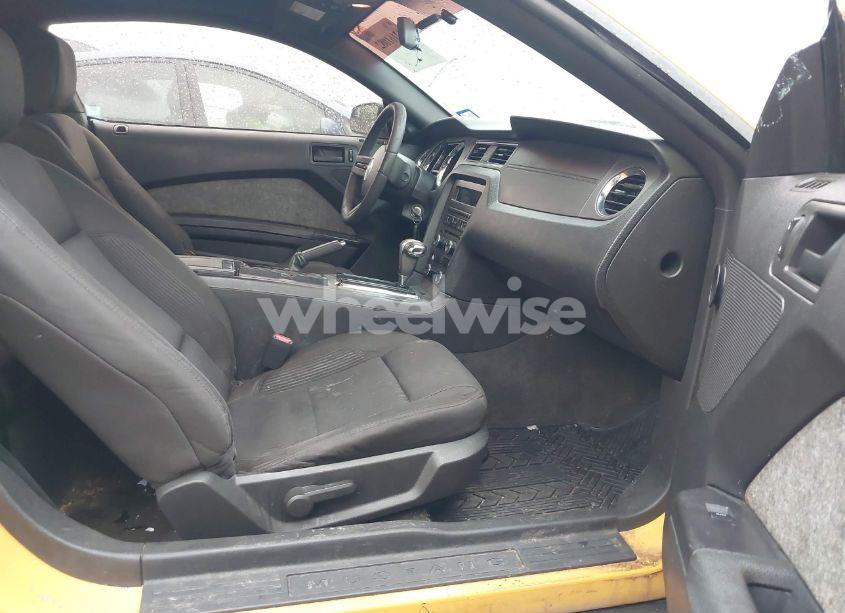 Photo 5 of 2011 Ford Mustang V6 (VIN 1ZVBP8AM5B5154811)