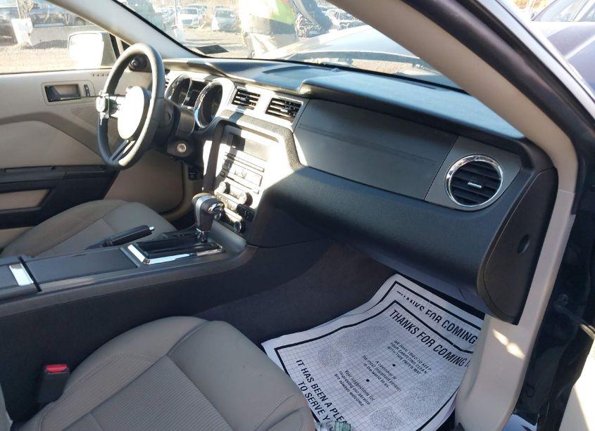 Photo 5 of 2011 Ford Mustang V6 (VIN 1ZVBP8AM5B5155361)