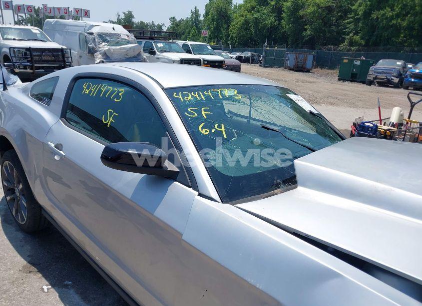 Photo 19 of 2011 Ford Mustang V6 PREMIUM (VIN 1ZVBP8AM5B5166487)