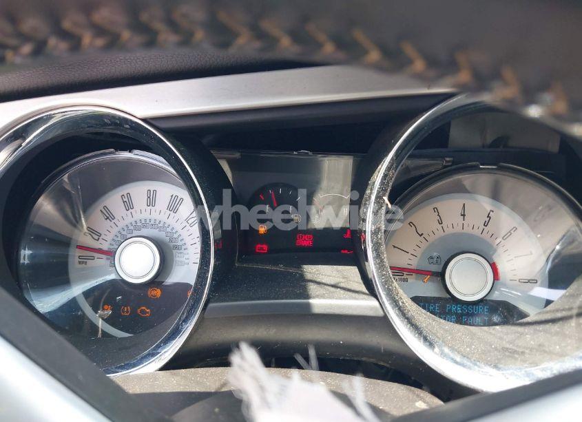 Photo 7 of 2011 Ford Mustang V6 PREMIUM (VIN 1ZVBP8AM5B5166487)