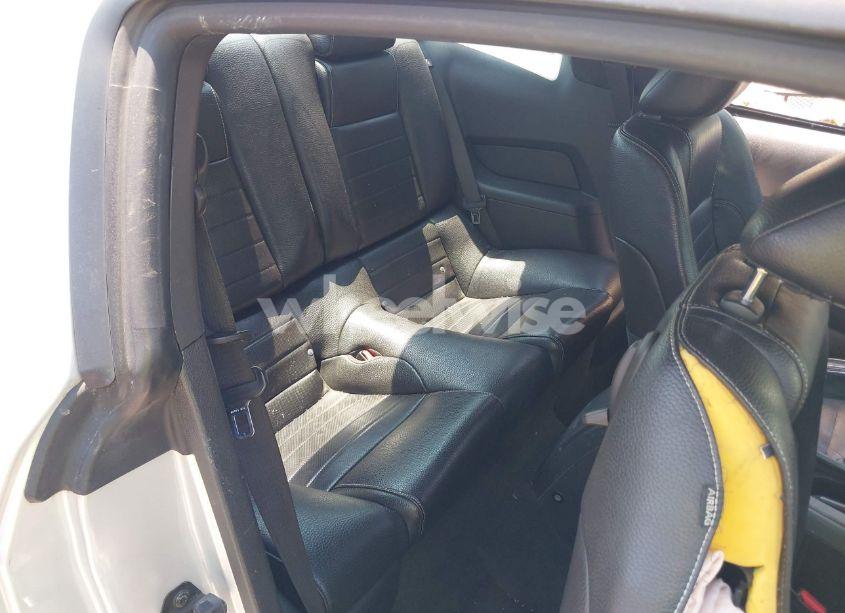 Photo 8 of 2011 Ford Mustang V6 PREMIUM (VIN 1ZVBP8AM5B5166487)