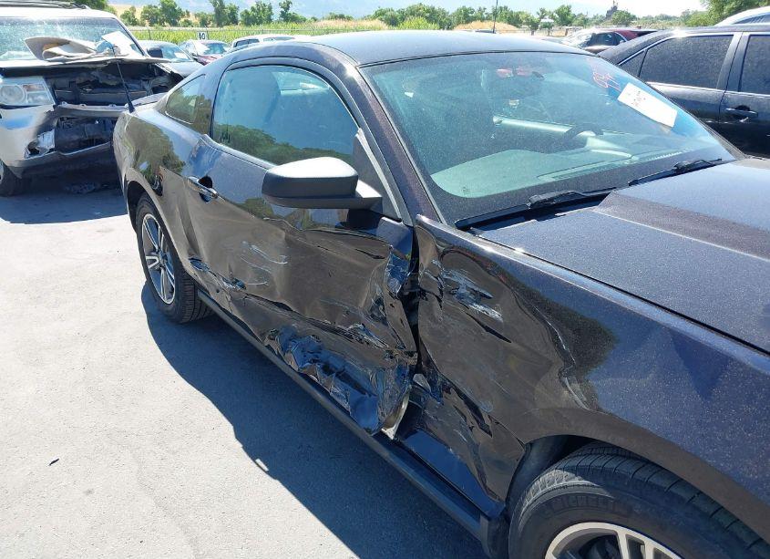 Photo 6 of 2012 Ford Mustang V6 PREMIUM (VIN 1ZVBP8AM5C5206410)