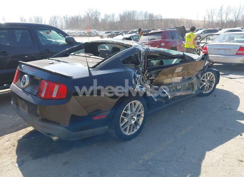 Photo 4 of 2012 Ford Mustang V6 PREMIUM (VIN 1ZVBP8AM5C5221263)