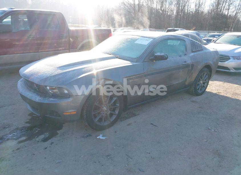Photo 2 of 2012 Ford Mustang V6 PREMIUM (VIN 1ZVBP8AM5C5269183)