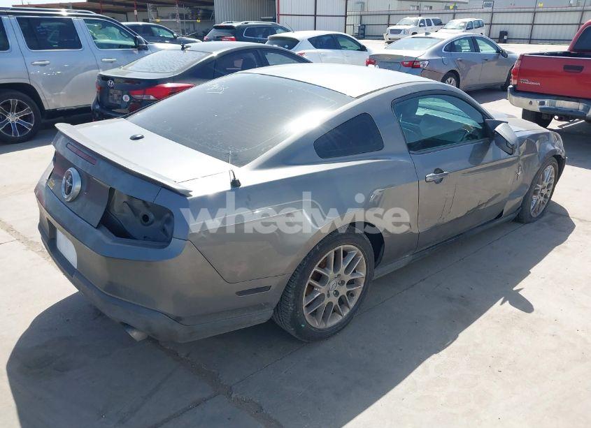 Photo 4 of 2012 Ford Mustang V6 PREMIUM (VIN 1ZVBP8AM5C5275503)