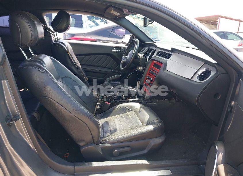 Photo 5 of 2012 Ford Mustang V6 PREMIUM (VIN 1ZVBP8AM5C5275503)