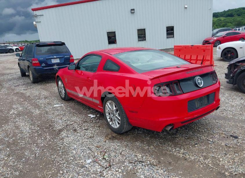Photo 6 of 2013 Ford Mustang V6 PREMIUM (VIN 1ZVBP8AM5D5211012)