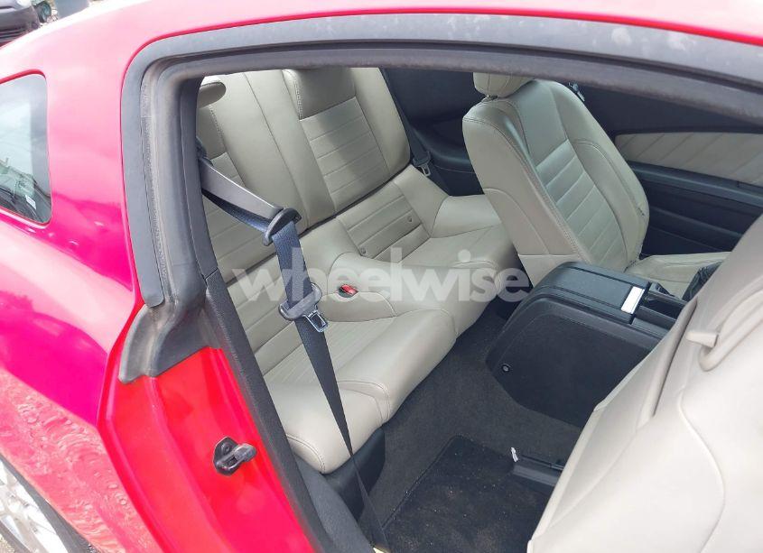 Photo 8 of 2013 Ford Mustang V6 PREMIUM (VIN 1ZVBP8AM5D5211012)