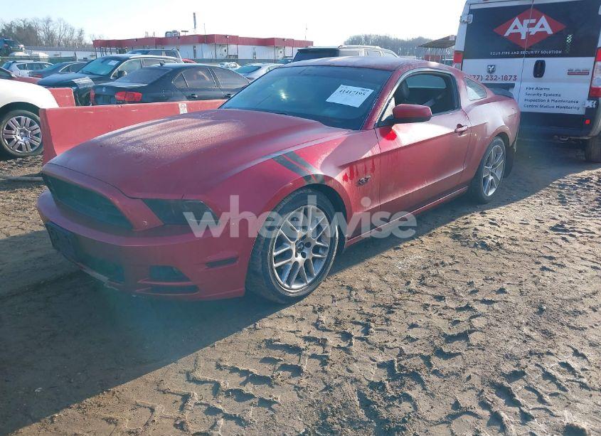 Photo 2 of 2013 Ford Mustang V6 PREMIUM (VIN 1ZVBP8AM5D5253342)