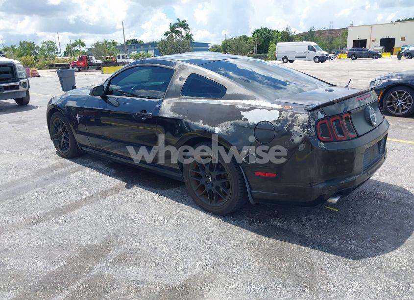 Photo 3 of 2013 Ford Mustang V6 PREMIUM (VIN 1ZVBP8AM5D5263496)