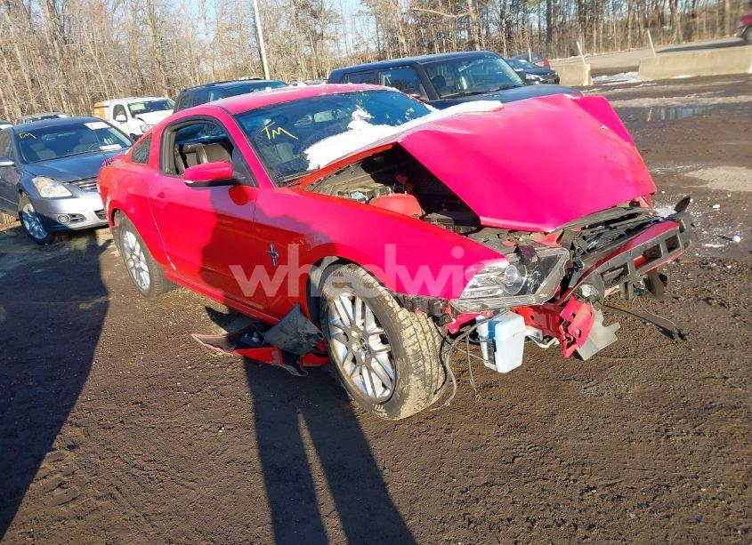 2013 Ford Mustang V6 PREMIUM (VIN 1ZVBP8AM5D5266270) main photo