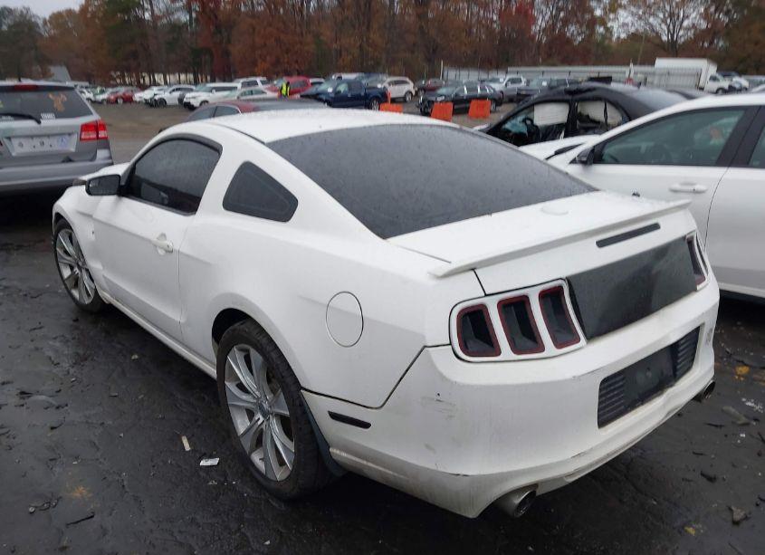 Photo 3 of 2013 Ford Mustang V6 PREMIUM (VIN 1ZVBP8AM5D5274739)