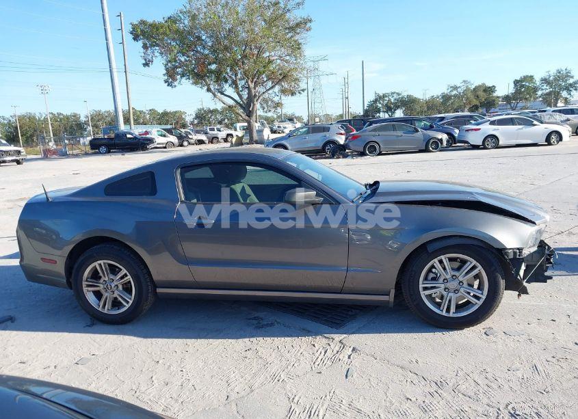 Photo 14 of 2014 Ford Mustang V6 (VIN 1ZVBP8AM5E5201226)