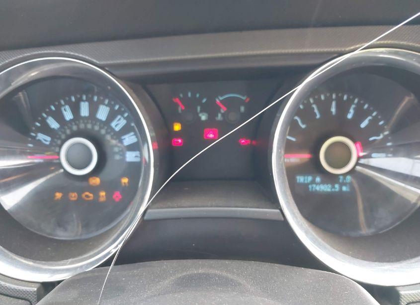 Photo 7 of 2014 Ford Mustang V6 (VIN 1ZVBP8AM5E5203087)