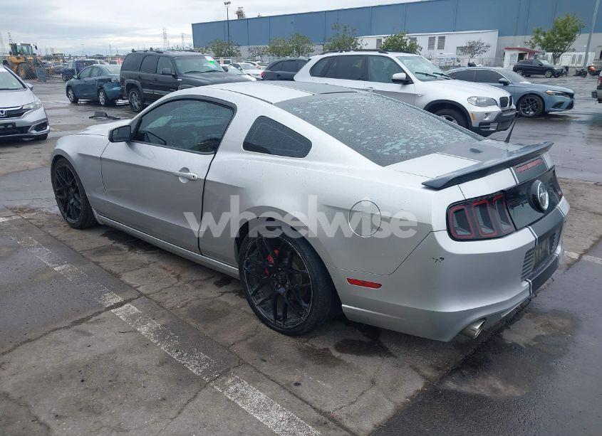 Photo 3 of 2014 Ford Mustang V6 PREMIUM (VIN 1ZVBP8AM5E5304470)