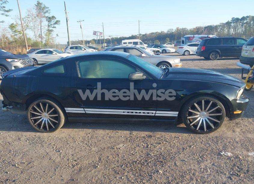 Photo 13 of 2011 Ford Mustang V6 (VIN 1ZVBP8AM6B5160195)