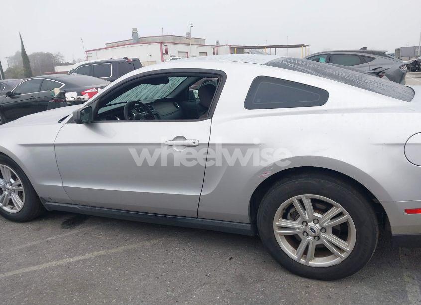 Photo 14 of 2012 Ford Mustang V6 (VIN 1ZVBP8AM6C5207372)