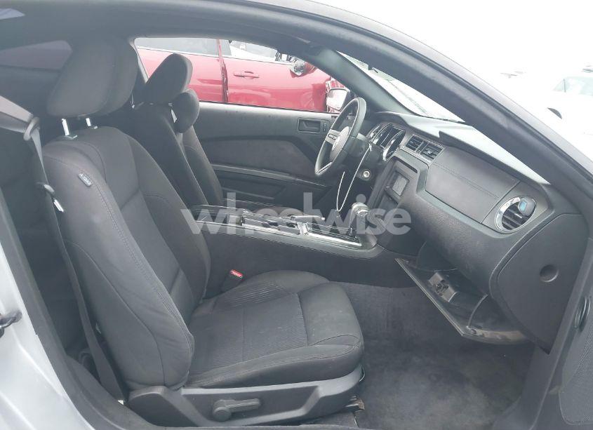 Photo 5 of 2012 Ford Mustang V6 (VIN 1ZVBP8AM6C5207372)