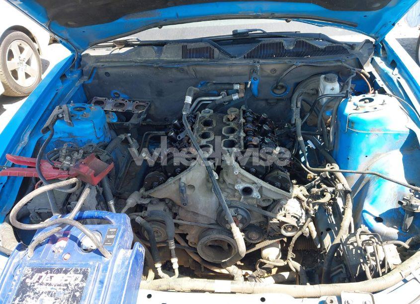 Photo 10 of 2012 Ford Mustang V6 (VIN 1ZVBP8AM6C5208912)