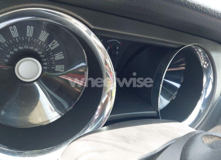 Photo 7 of 2012 Ford Mustang V6 (VIN 1ZVBP8AM6C5208912)