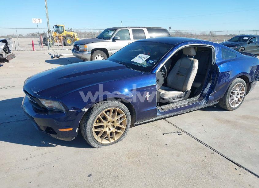 Photo 2 of 2012 Ford Mustang V6 PREMIUM (VIN 1ZVBP8AM6C5233342)