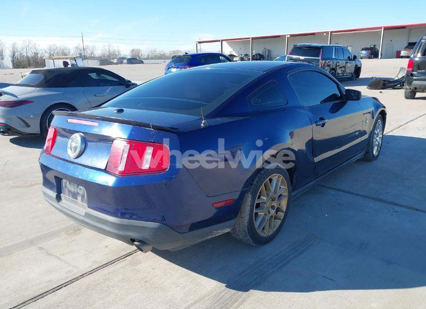Photo 4 of 2012 Ford Mustang V6 PREMIUM (VIN 1ZVBP8AM6C5233342)