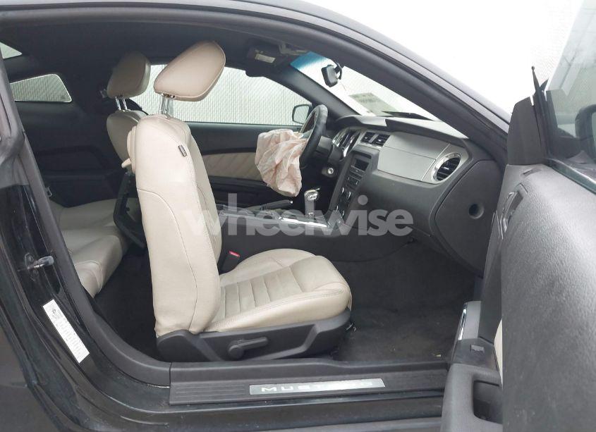 Photo 5 of 2012 Ford Mustang V6 PREMIUM (VIN 1ZVBP8AM6C5237620)