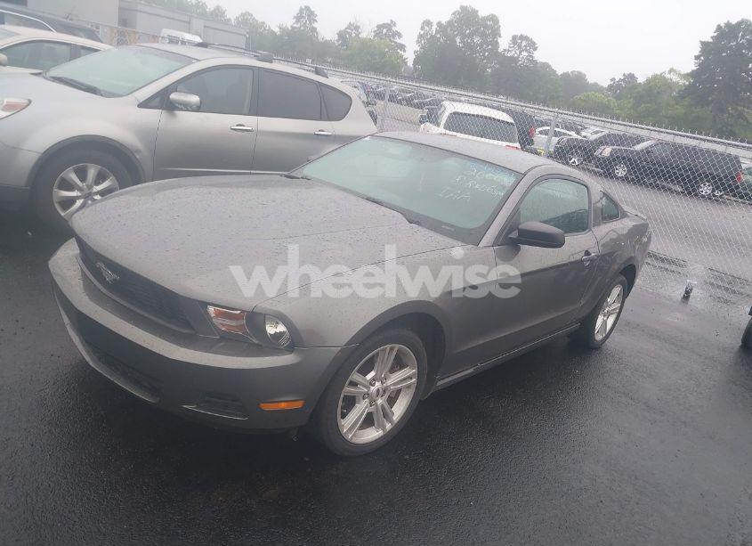 Photo 2 of 2012 Ford Mustang V6 (VIN 1ZVBP8AM6C5260086)