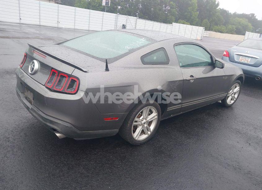 Photo 4 of 2012 Ford Mustang V6 (VIN 1ZVBP8AM6C5260086)