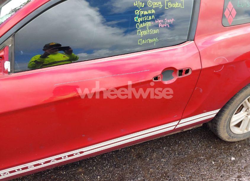 Photo 18 of 2012 Ford Mustang V6 (VIN 1ZVBP8AM6C5260105)