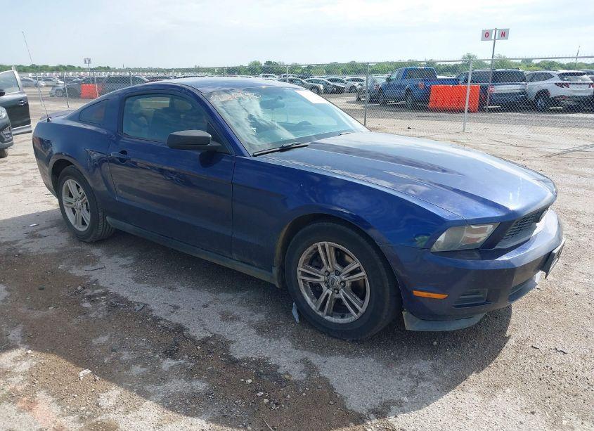 2012 Ford Mustang V6 (VIN 1ZVBP8AM6C5264865) main photo