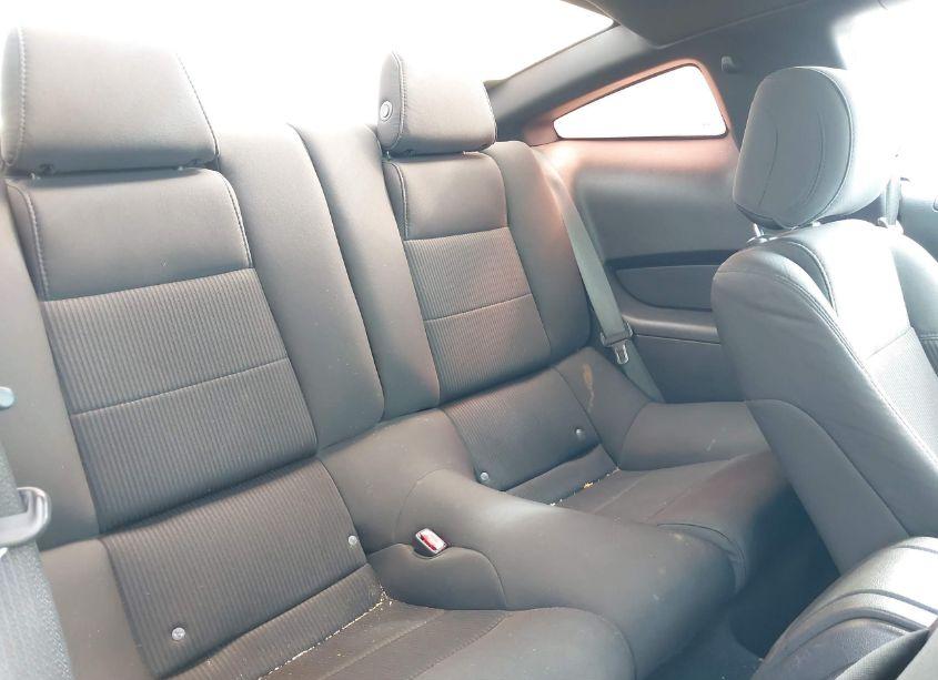 Photo 8 of 2012 Ford Mustang V6 (VIN 1ZVBP8AM6C5264865)