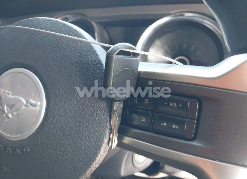 Photo 11 of 2013 Ford Mustang V6 (VIN 1ZVBP8AM6D5273387)