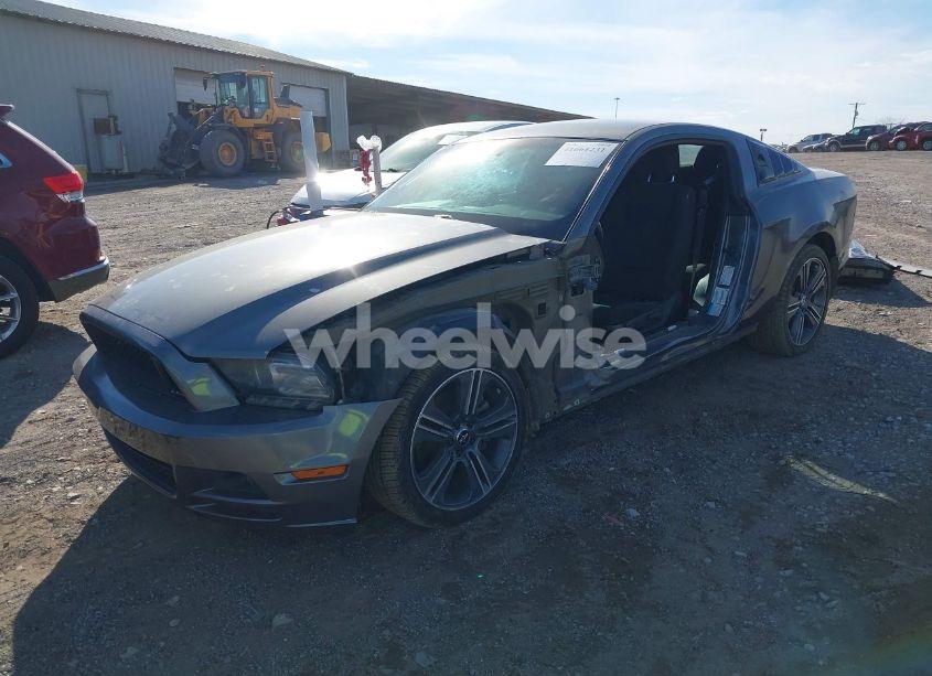 Photo 2 of 2013 Ford Mustang V6 (VIN 1ZVBP8AM6D5273387)