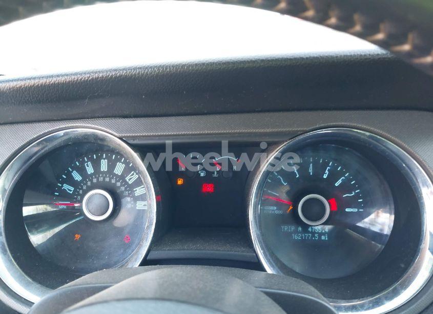 Photo 7 of 2013 Ford Mustang V6 (VIN 1ZVBP8AM6D5273387)