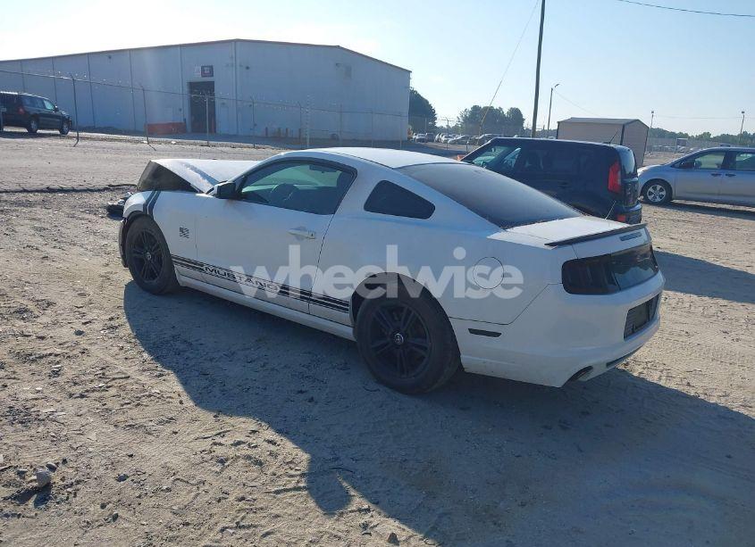 Photo 3 of 2013 Ford Mustang V6 (VIN 1ZVBP8AM6D5275978)