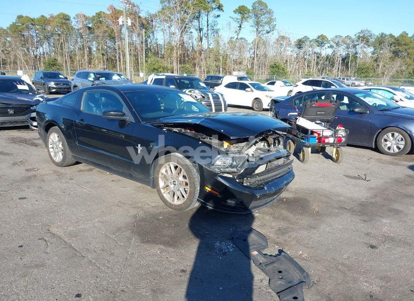 2014 Ford Mustang V6 PREMIUM (VIN 1ZVBP8AM6E5200490) main photo