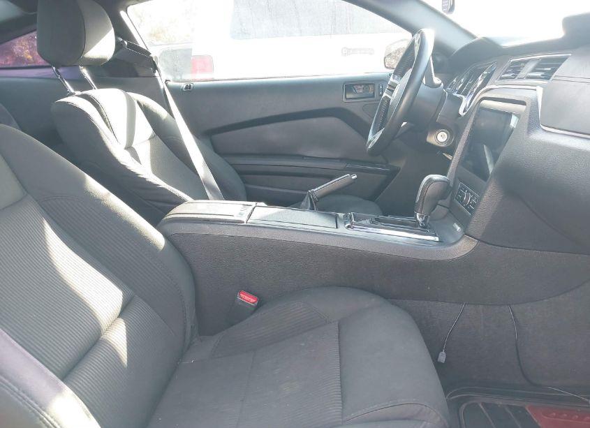 Photo 5 of 2014 Ford Mustang V6 (VIN 1ZVBP8AM6E5280003)