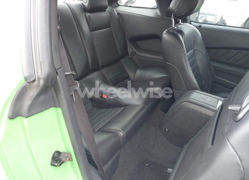 Photo 8 of 2014 Ford Mustang V6 PREMIUM (VIN 1ZVBP8AM6E5286724)