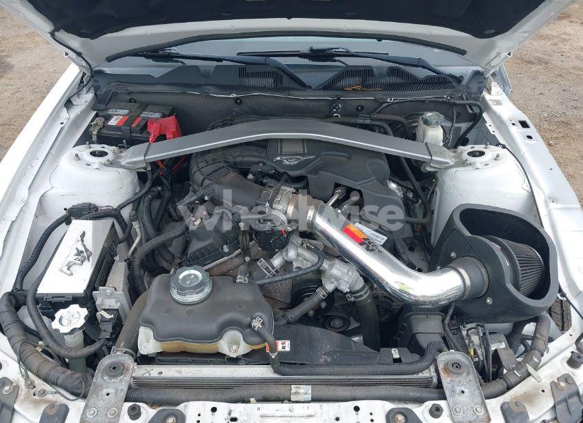 Photo 10 of 2014 Ford Mustang V6 PREMIUM (VIN 1ZVBP8AM6E5290062)