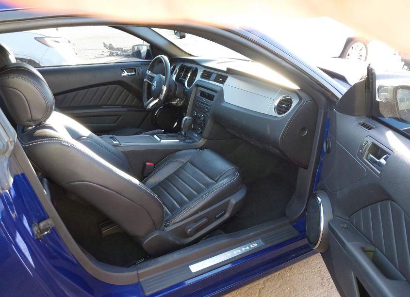 Photo 5 of 2014 Ford Mustang V6 PREMIUM (VIN 1ZVBP8AM6E5293902)