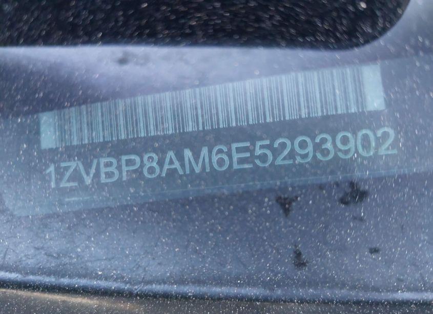 Photo 9 of 2014 Ford Mustang V6 PREMIUM (VIN 1ZVBP8AM6E5293902)