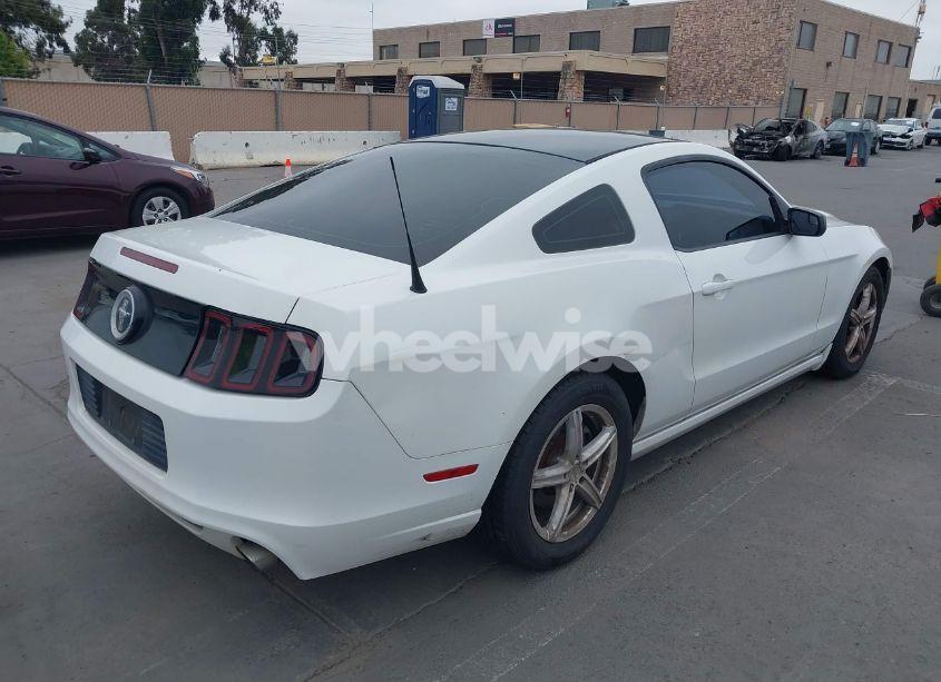 Photo 4 of 2014 Ford Mustang V6 (VIN 1ZVBP8AM6E5311038)